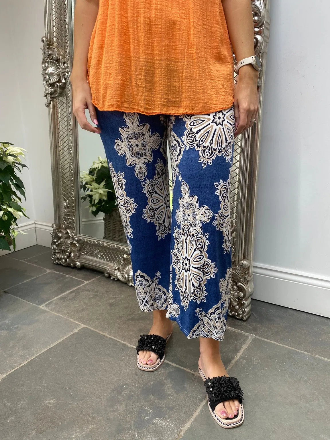 Printed Wide Leg Trouser Tally