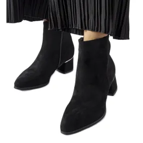 Tayyib black low-heeled ankle boots